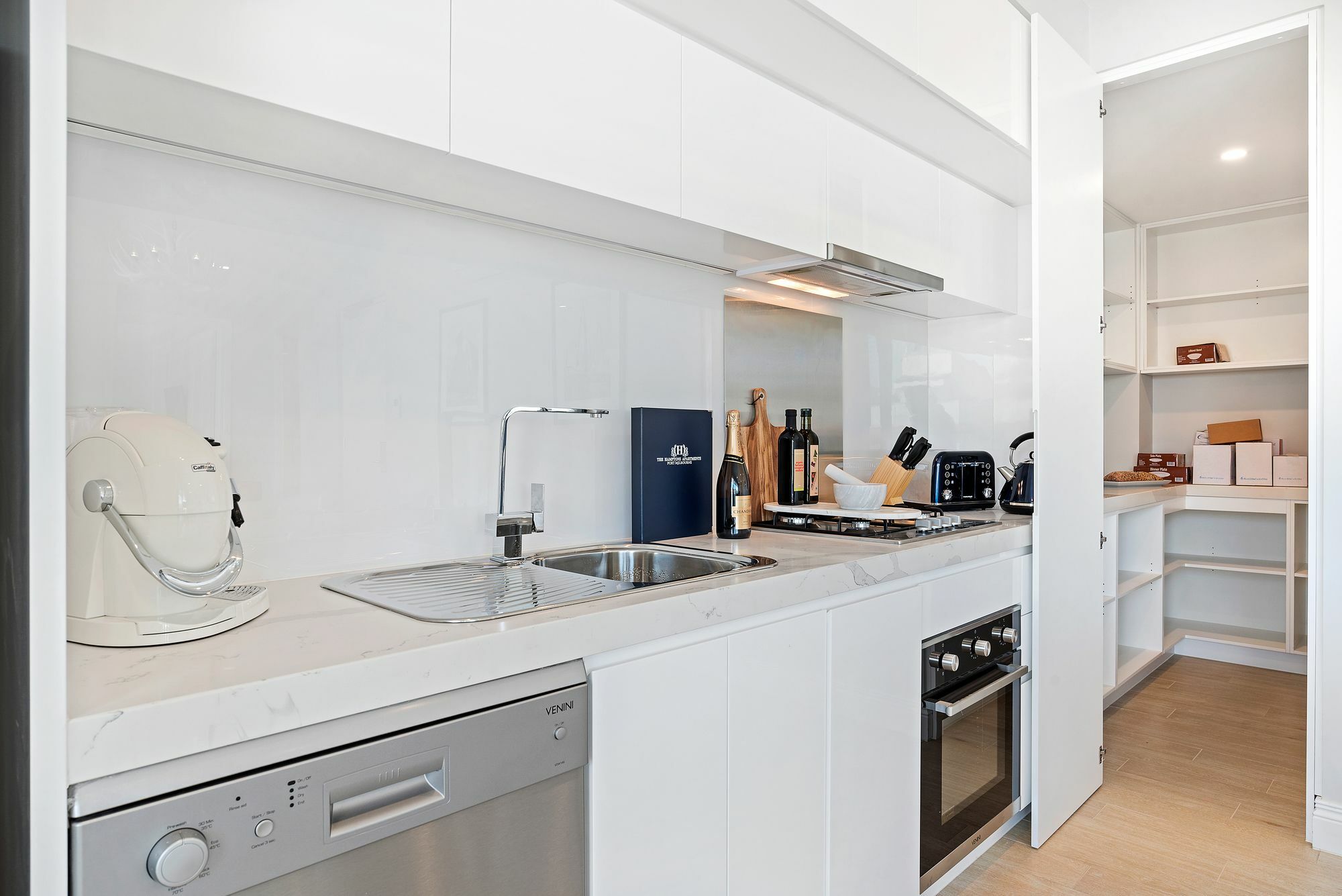 The Hamptons Apartments - Port Melbourne Esterno foto